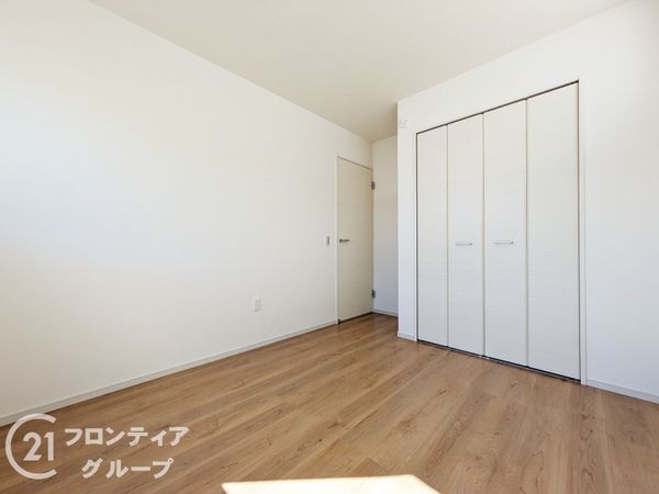 神戸市中央区野崎通６丁目　新築一戸建て　１期　３号棟