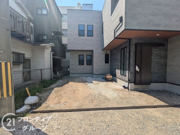 神戸市東灘区北青木３丁目　新築一戸建て