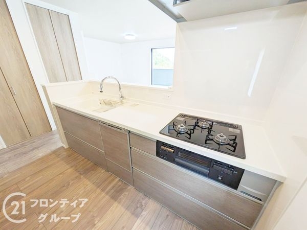 神戸市東灘区本山町田辺　新築一戸建て