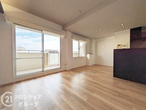ＲＩＣイーストコート７番街１番館　中古マンション