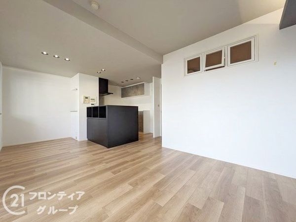 ＲＩＣイーストコート７番街１番館　中古マンション
