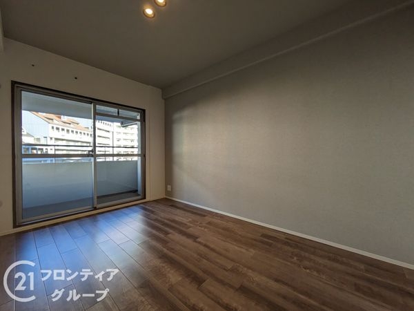 ＲＩＣウエストコート４番街西棟２番館　中古マンション