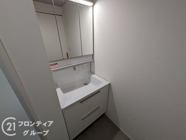 ＲＩＣウエストコート４番街西棟２番館　中古マンション