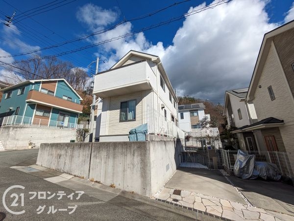 神戸市灘区篠原伯母野山町３丁目の中古一戸建て