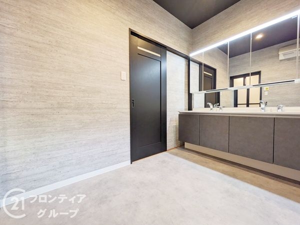 神戸市東灘区西岡本７丁目の中古一戸建て