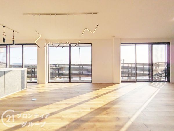 神戸市東灘区西岡本７丁目の中古一戸建て