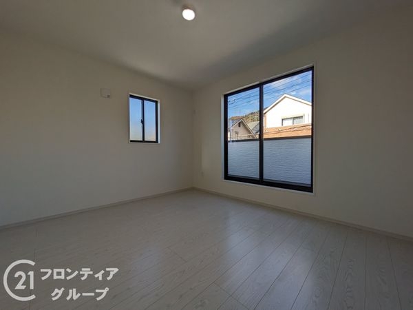 神戸市東灘区鴨子ヶ原３丁目　新築一戸建て　１期　２号棟