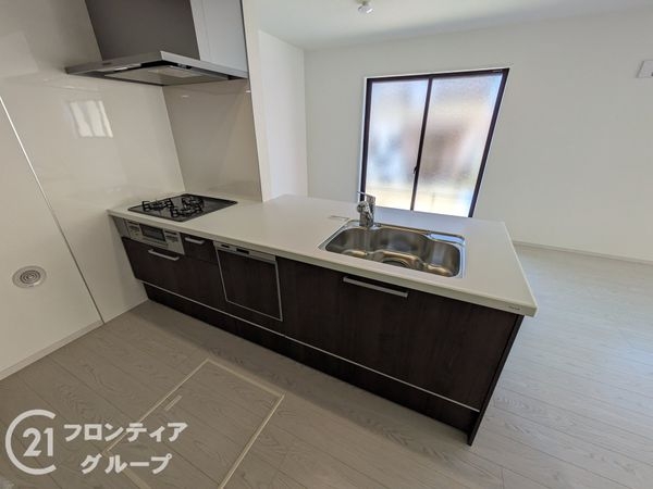 神戸市東灘区鴨子ヶ原３丁目　新築一戸建て　１期　２号棟