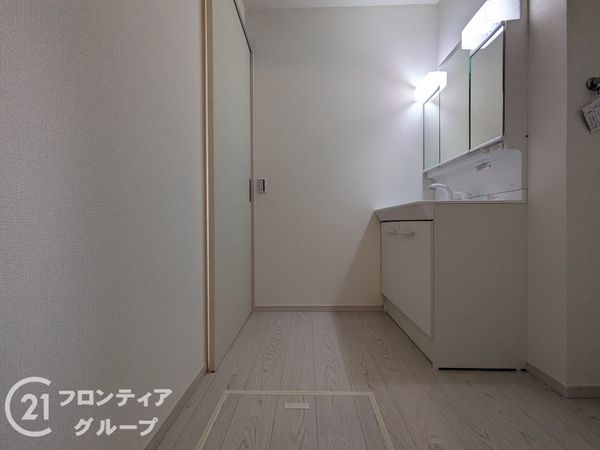 神戸市東灘区鴨子ヶ原３丁目　新築一戸建て　１期　２号棟
