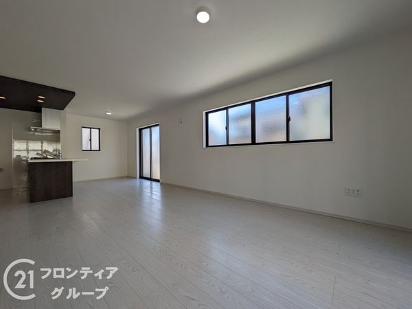 神戸市東灘区鴨子ヶ原３丁目　新築一戸建て　１期　２号棟