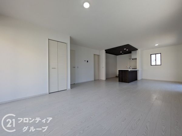神戸市東灘区鴨子ヶ原３丁目　新築一戸建て　１期　２号棟