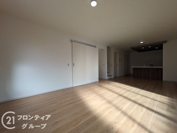 神戸市東灘区鴨子ヶ原３丁目　新築一戸建て　１期　１号棟