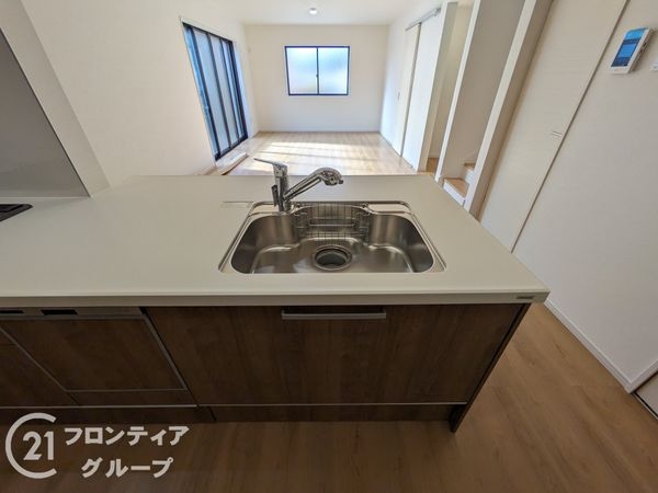 神戸市東灘区鴨子ヶ原３丁目　新築一戸建て　１期　１号棟