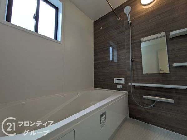神戸市東灘区鴨子ヶ原３丁目　新築一戸建て　１期　１号棟