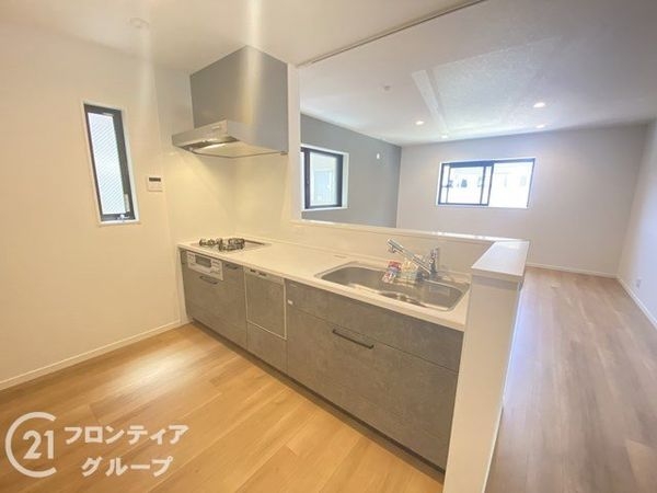 神戸市兵庫区氷室町２丁目　新築一戸建て