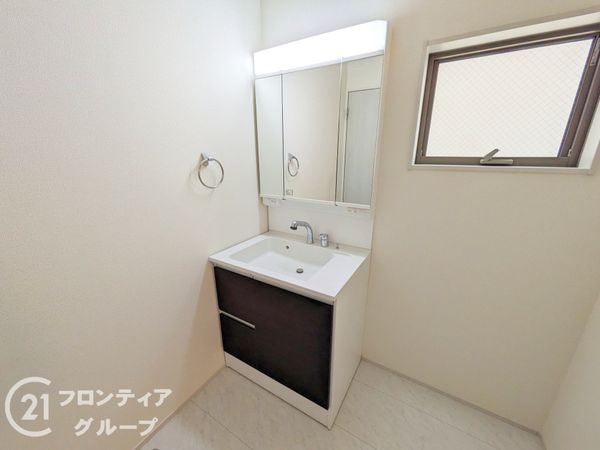 神戸市兵庫区熊野町３丁目　新築一戸建て　４期　２号棟