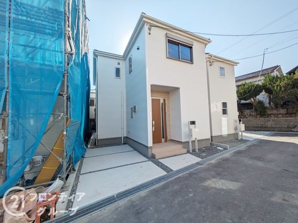 神戸市兵庫区熊野町３丁目　新築一戸建て　４期　２号棟