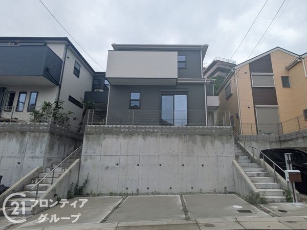 神戸市長田区丸山町３丁目　新築一戸建て　２号棟