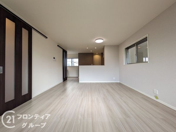 神戸市東灘区青木３丁目　新築一戸建て　１号地