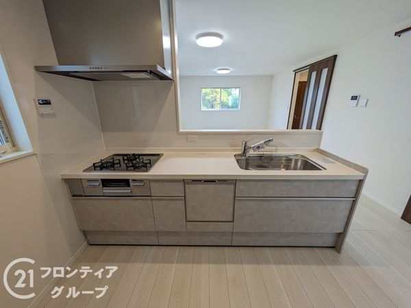 神戸市東灘区青木３丁目　新築一戸建て　２号地
