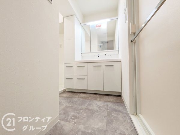 RICイーストコート五番街141棟　中古マンション
