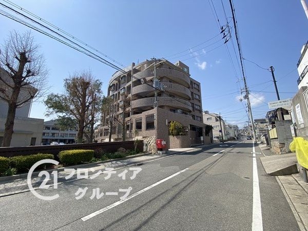 ワコーレロイヤルヒルズ　中古マンション