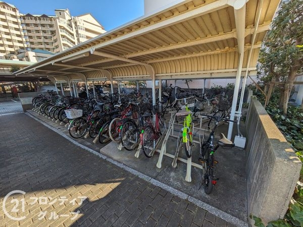 ＲＩＣイーストコート８番街１番館　中古マンション