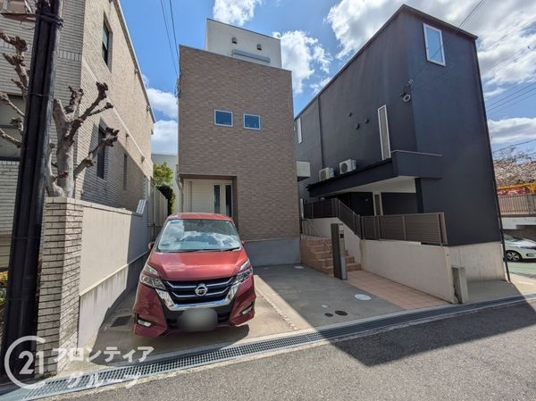 神戸市灘区鶴甲２丁目の中古一戸建て