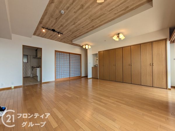 RICイーストコート参番街１０１号棟　中古マンション