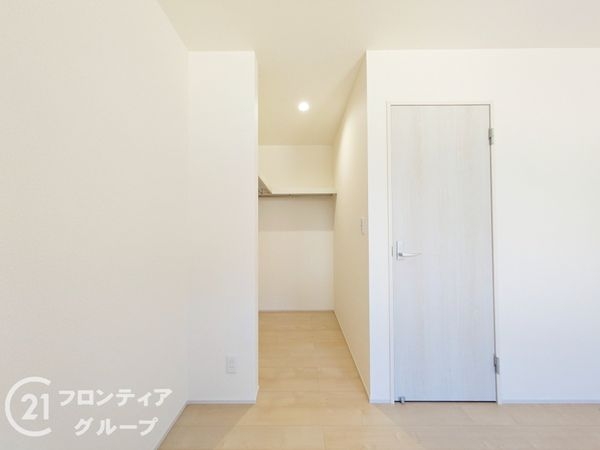 神戸市中央区熊内町８丁目　新築一戸建て　１号棟