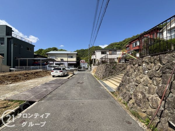 神戸市中央区熊内町８丁目　新築一戸建て　２号棟