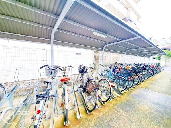 メゾン本山中町ＥＡＳＴ　中古マンション