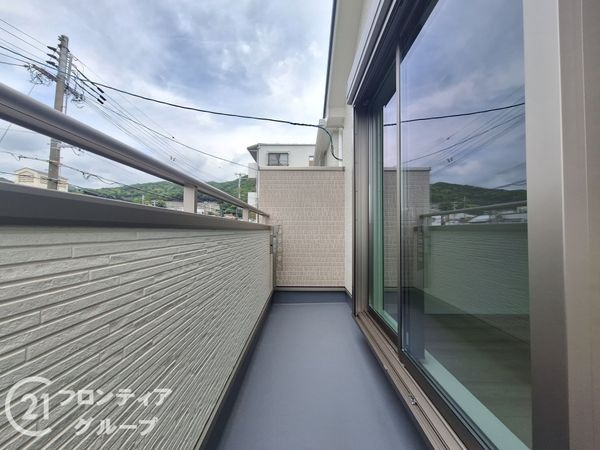神戸市兵庫区下三条町　新築一戸建て　２号棟