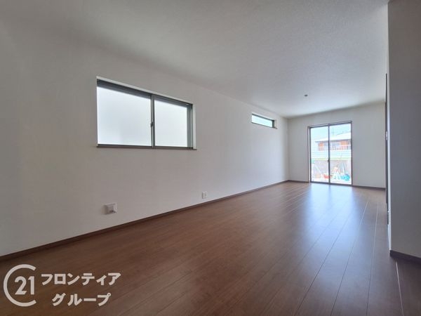 神戸市兵庫区下三条町　新築一戸建て　１号棟