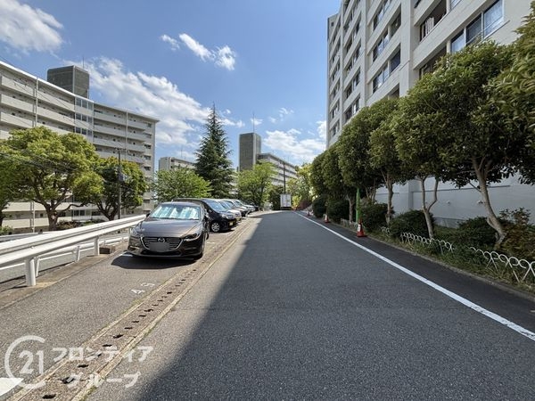 住吉台住宅１号棟　中古マンション