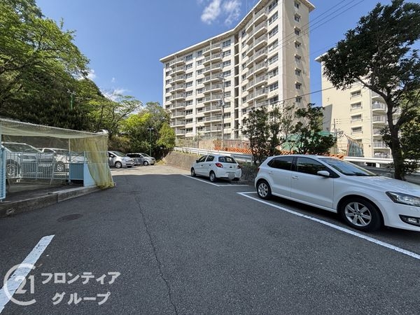 住吉台住宅１号棟　中古マンション
