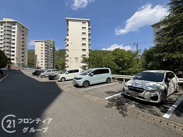 住吉台住宅１号棟　中古マンション