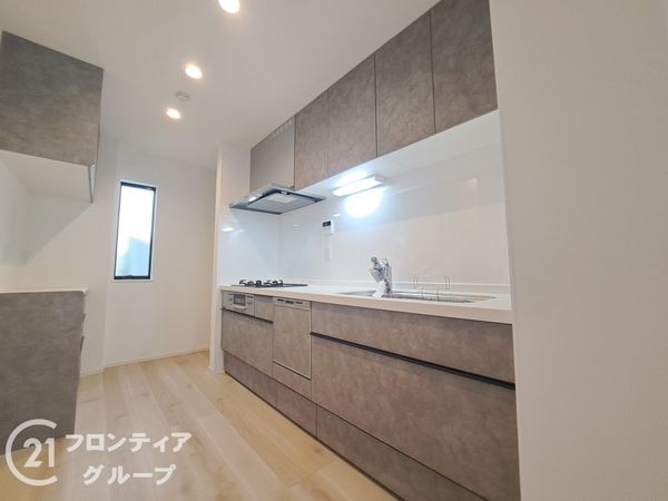 神戸市灘区大石北町　新築一戸建て