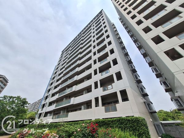 RICウエストコート4番街北棟3番館　中古マンション