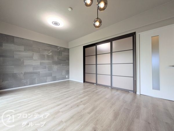 RICウエストコート4番街北棟3番館　中古マンション
