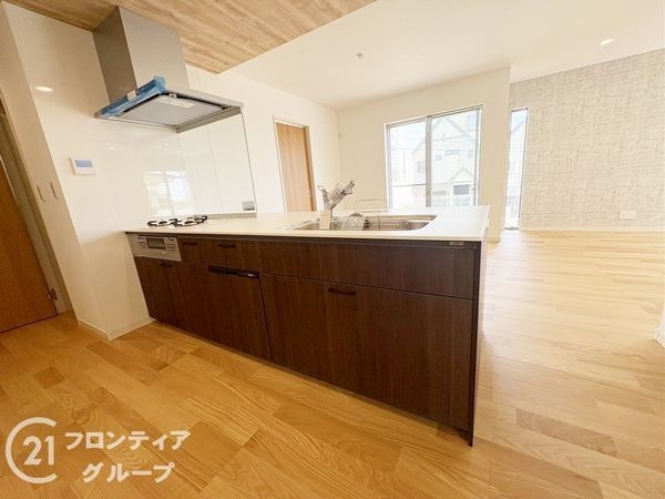 神戸市灘区高尾通４丁目　新築一戸建て