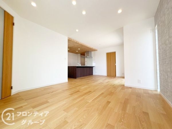 神戸市灘区高尾通４丁目　新築一戸建て