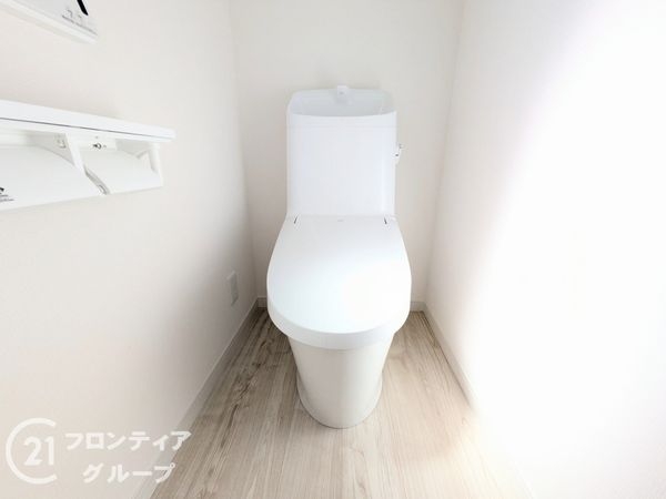 神戸市長田区松野通3丁目 新築一戸建て 3号棟(トイレ)