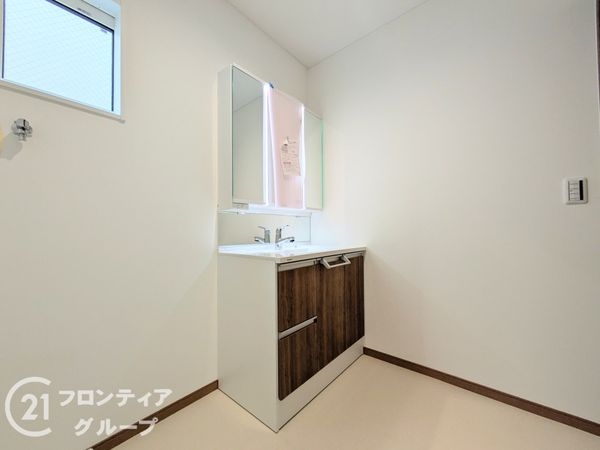 神戸市長田区松野通３丁目　新築一戸建て　２号棟