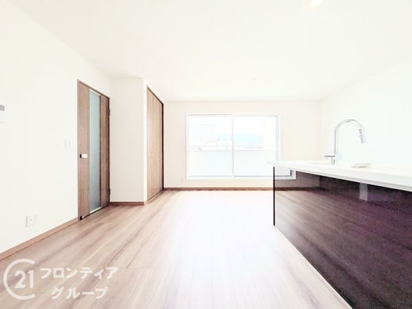 神戸市長田区松野通３丁目　新築一戸建て　２号棟