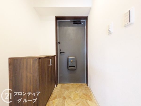 コスモ三宮アーバンスクエア 中古マンション(玄関)