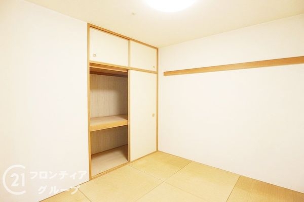 グランベース芦屋川ロジュマン 中古マンション(収納)
