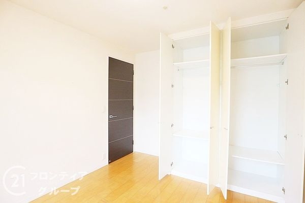 グランベース芦屋川ロジュマン 中古マンション(収納)