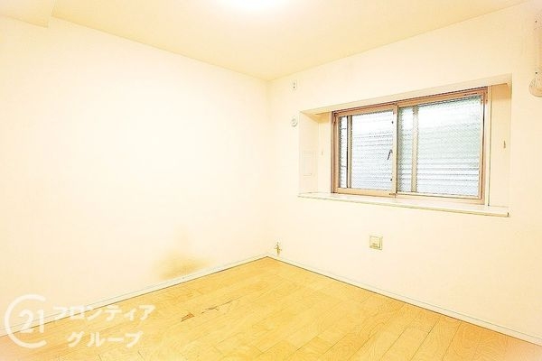 グランベース芦屋川ロジュマン 中古マンション(子供部屋)