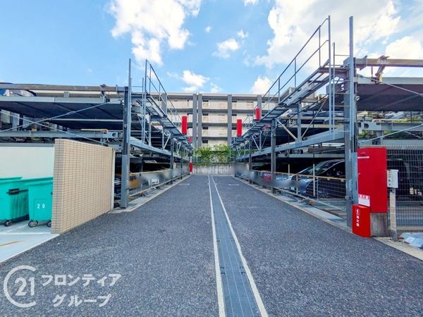 グランベース芦屋川ロジュマン 中古マンション(駐車場)